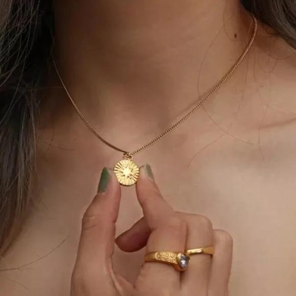 NEW MOON SUN STAR 18K GOLD NECKLACE, NICE NECKLACE, CUTE NECKLACE - Picture 5 of 7